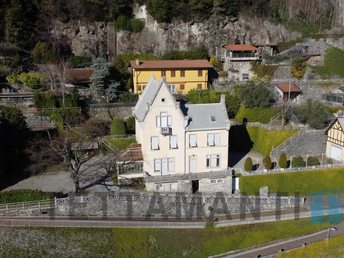 Moltrasio villa vista panoramica lago