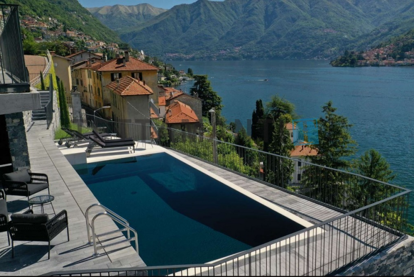 piscina vista lago