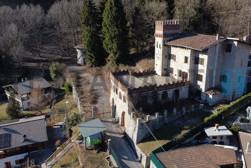 Castello Barni Lecco Canzo