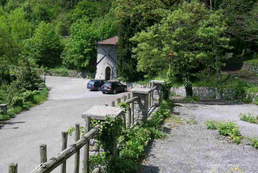 Il mulino, parte del Castello di Barni