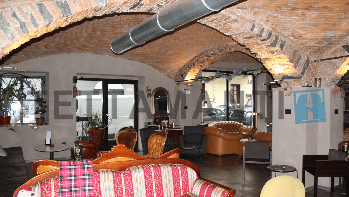 cantina bar wine como for sale