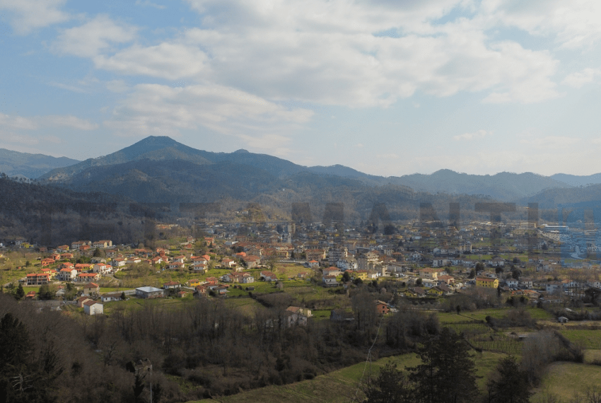 brugnato liguria villa