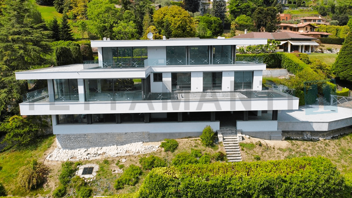 Como villa moderna vista lago