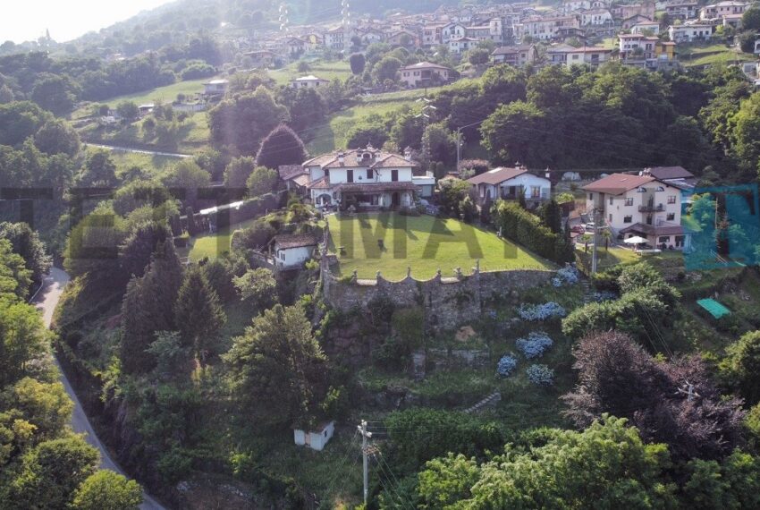 lago di Como prestigiosa villa in vendita