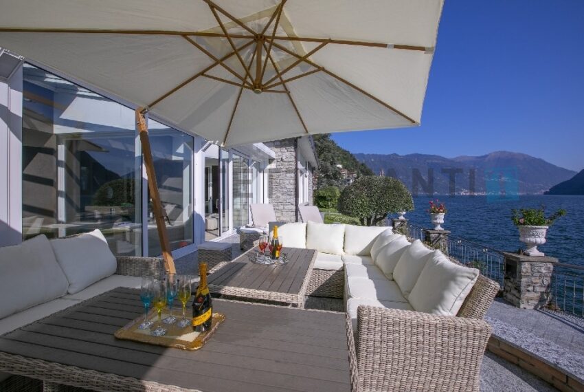 Brienno modern lake Como villa for sale