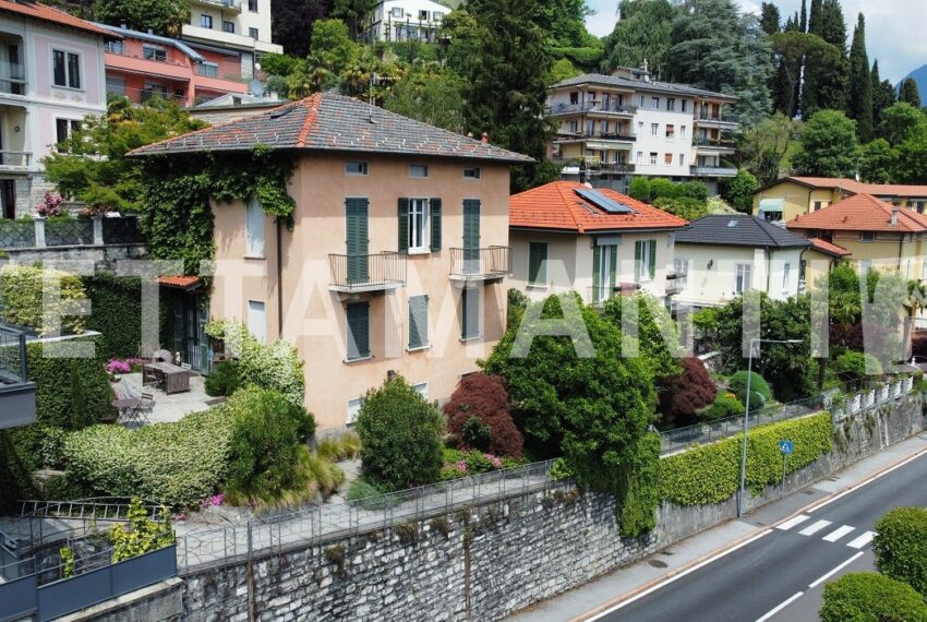 vista lago como villa vendita