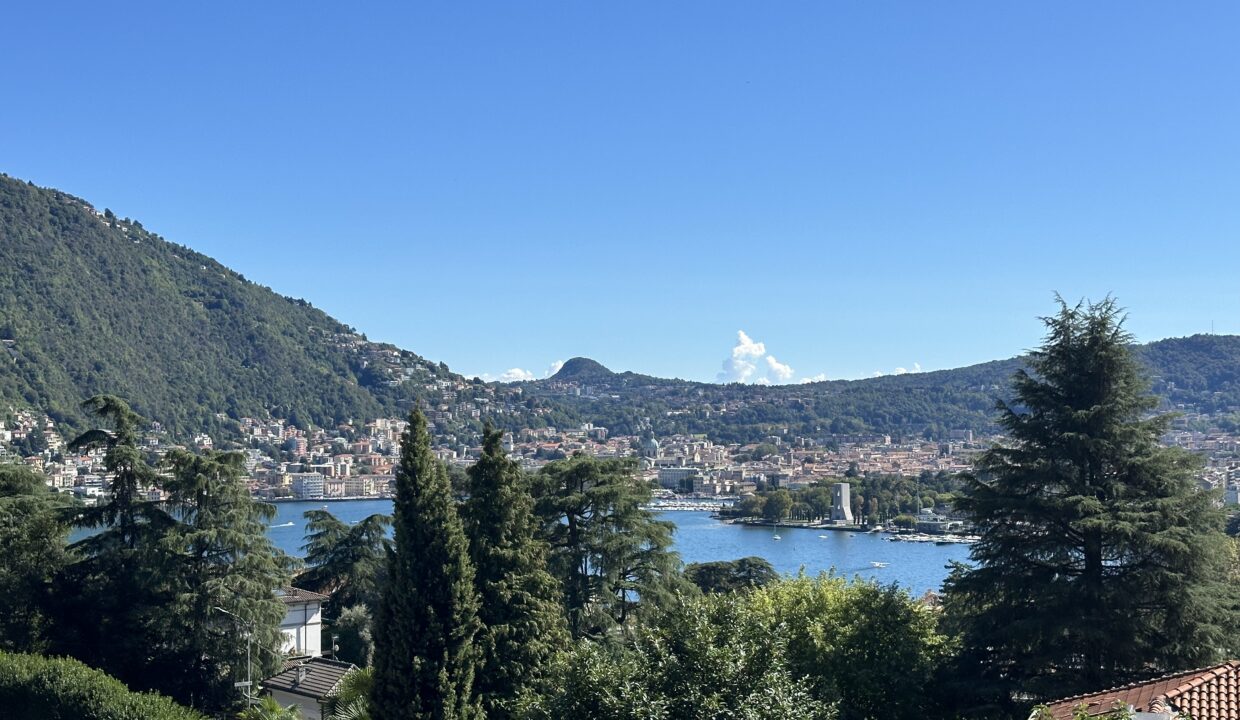 Como villa vista lago in vendita
