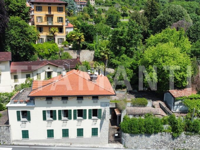 Dizzasco Lago di Como proprietà in vendita