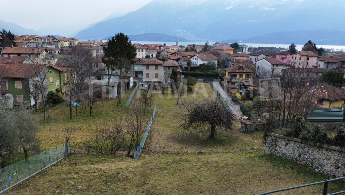 Lago di Como stabile in vendita con terreno edificabile (14)