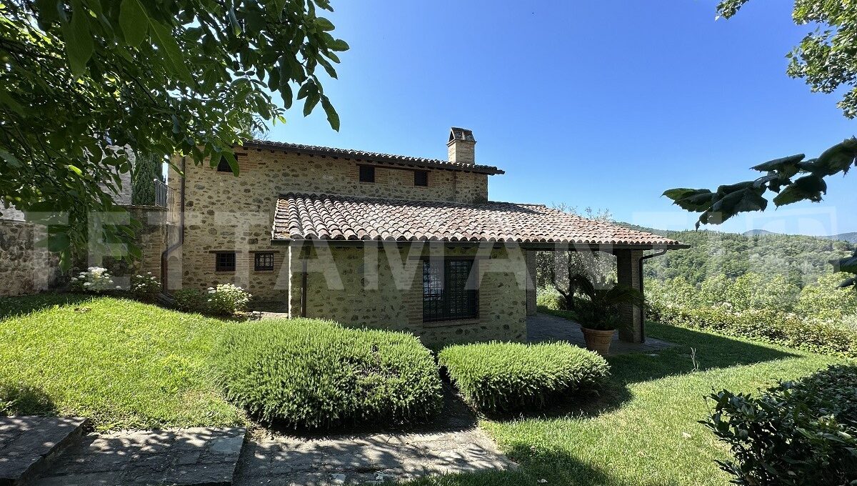 UMBRIA villa in villaggio storico