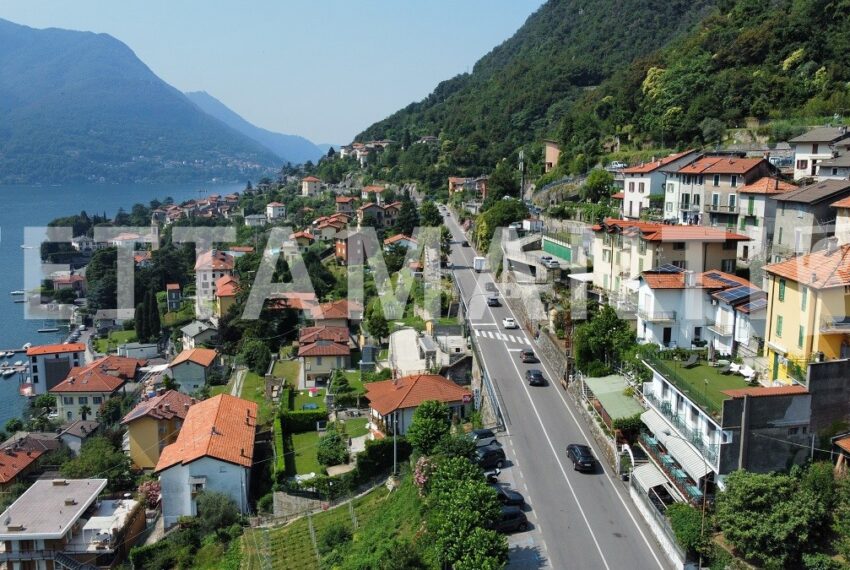 LAGLIO APPARTAMENTO CON TERRAZZA SUL LAGO