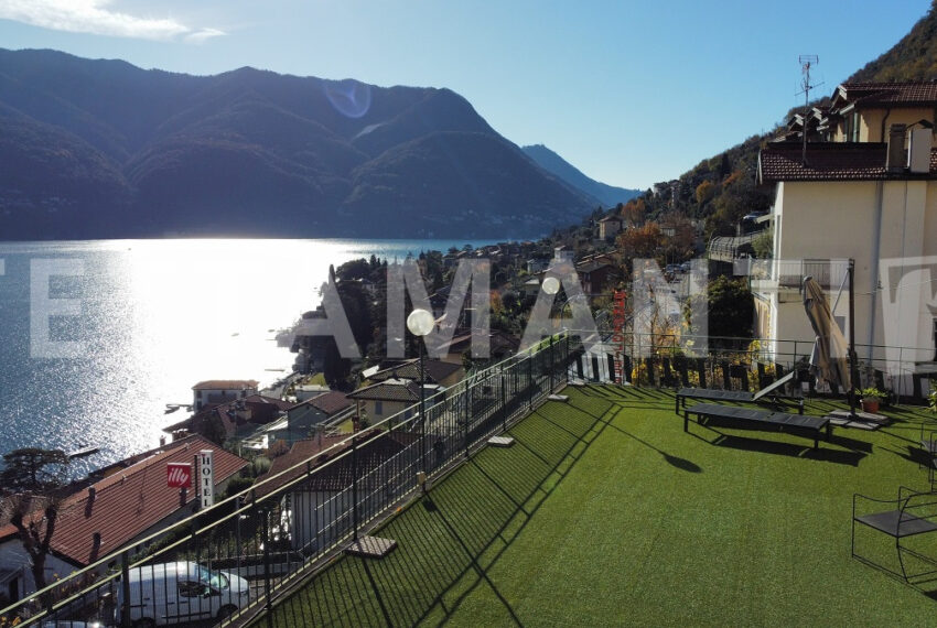 terrazza vista lago como