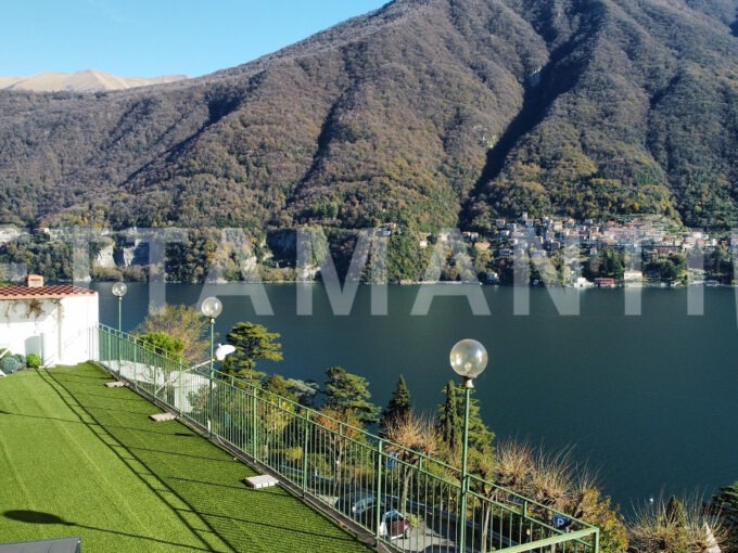 Laglio appartamento con terrazzo vista lago