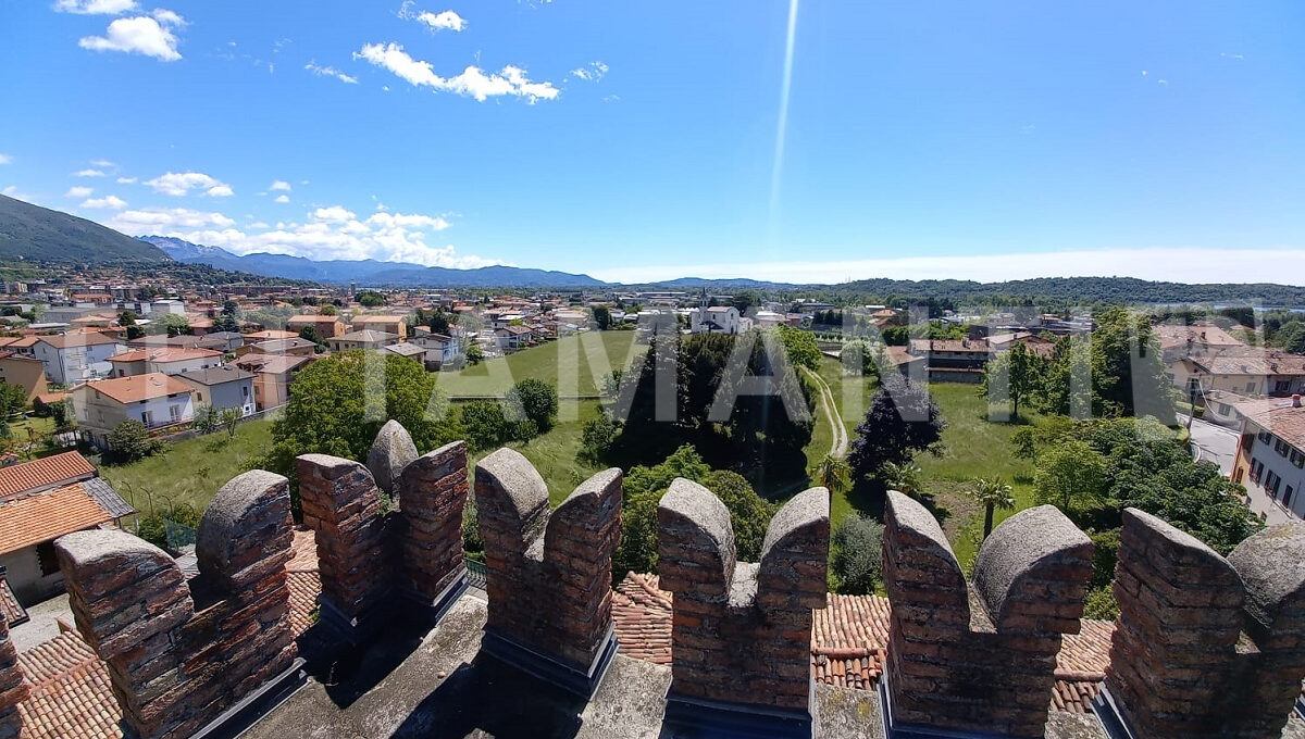 VILLA STORICA CON VISTA ERBA