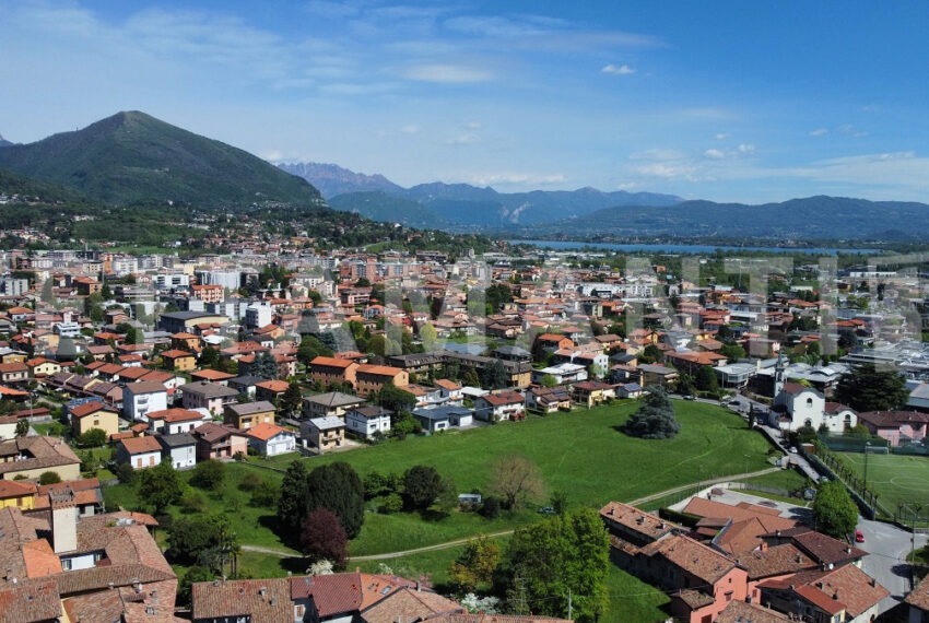 villa parco giardino vendita lecco