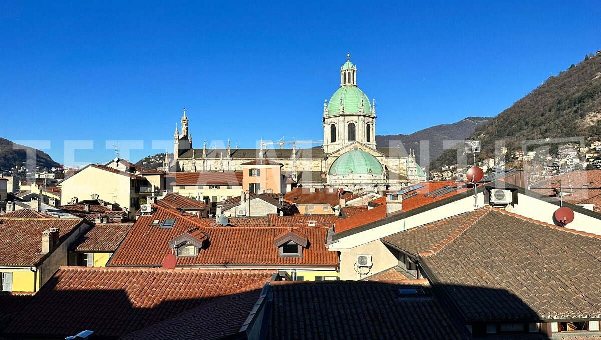 Como centro appartamento in vendita