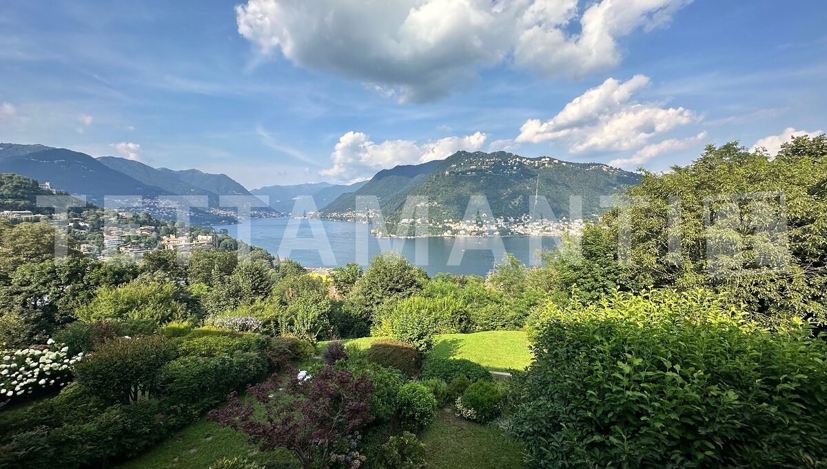 vista lago villa como