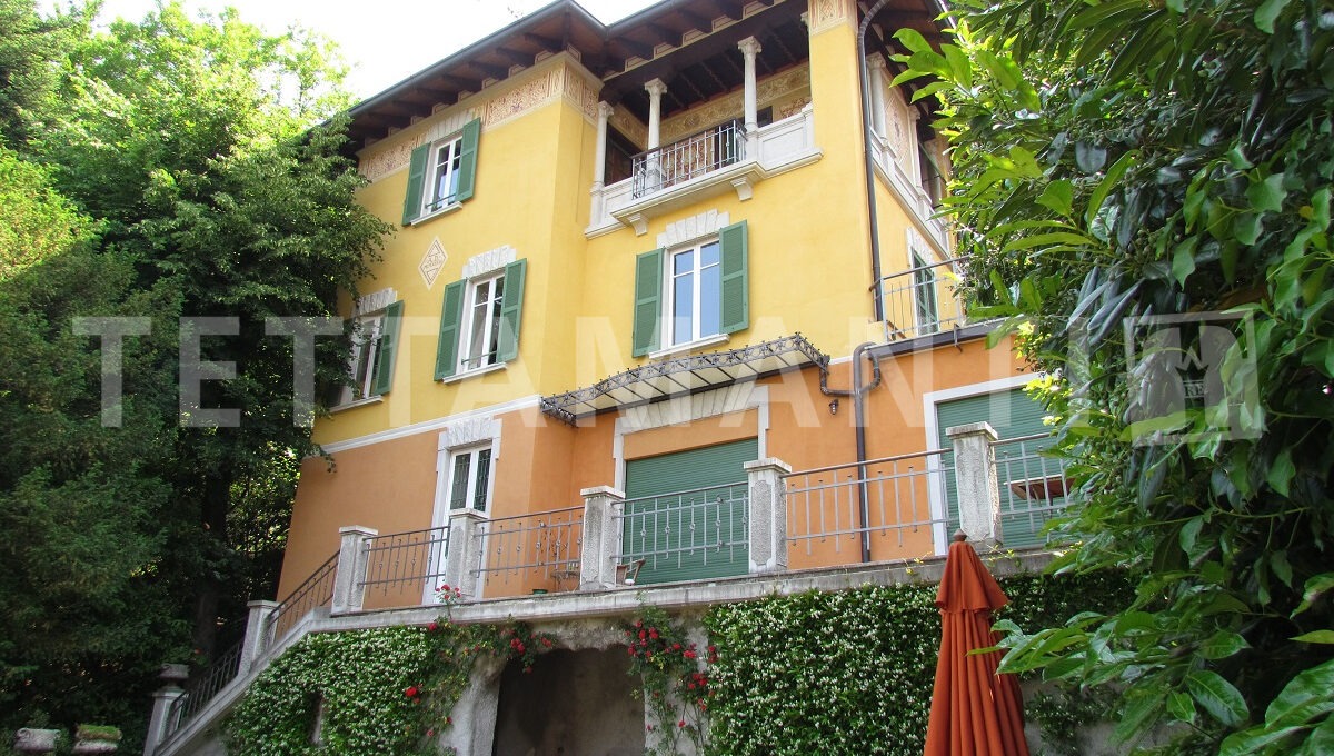 villa storica brunate como