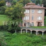 Villa Signorile Asso da ristrutturare con terreno edificabile