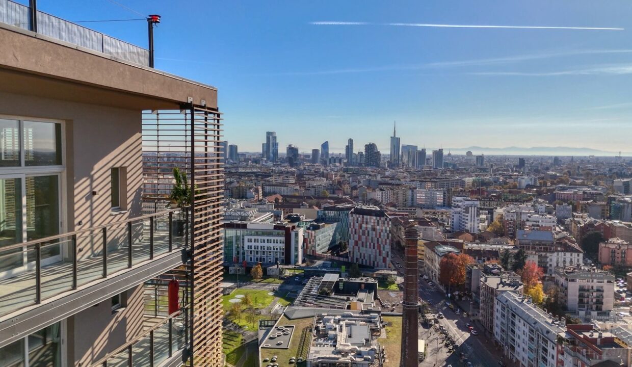 Attico Milano vista città