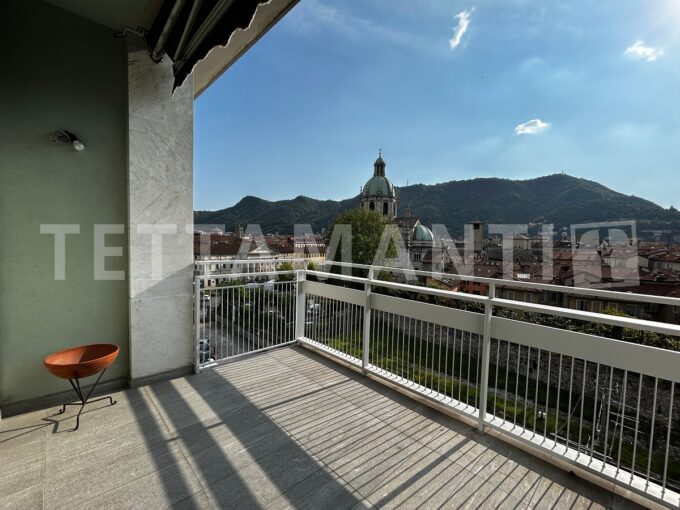 Appartamento Como centro vista Duomo