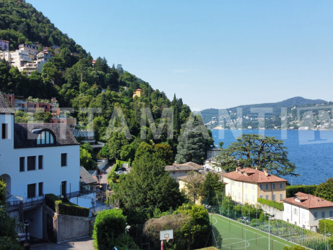 Appartamento vista lago