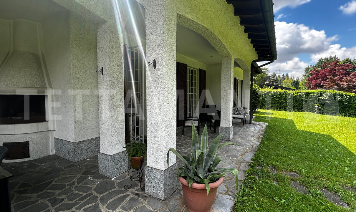 villa carimate vicino al golf club11