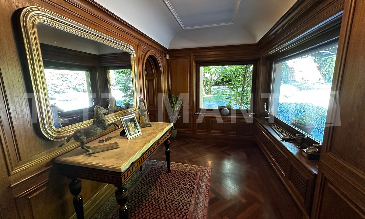 villa como16