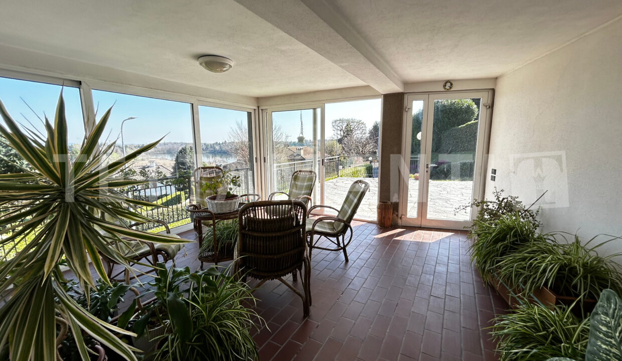 villa in vendita a montorfano11