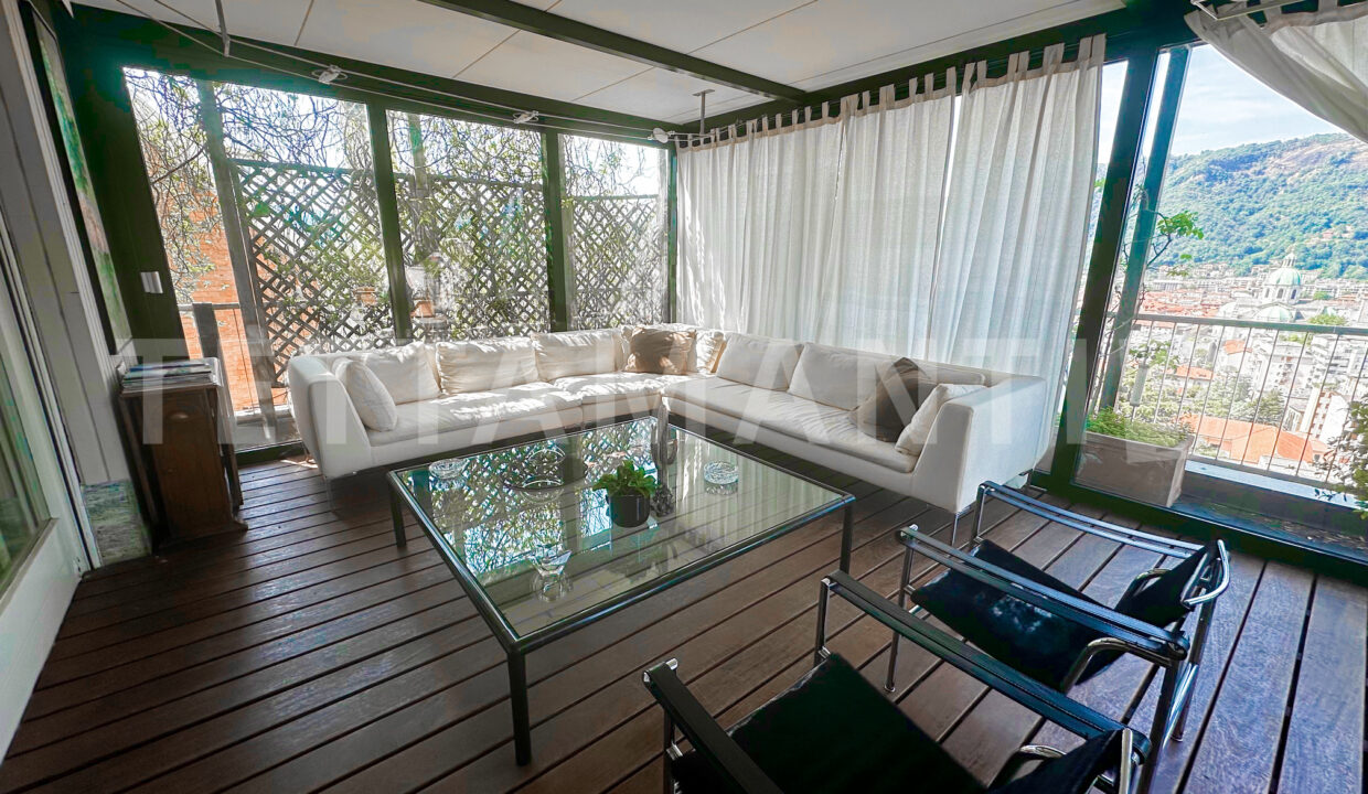 Como apartment with terrace 17