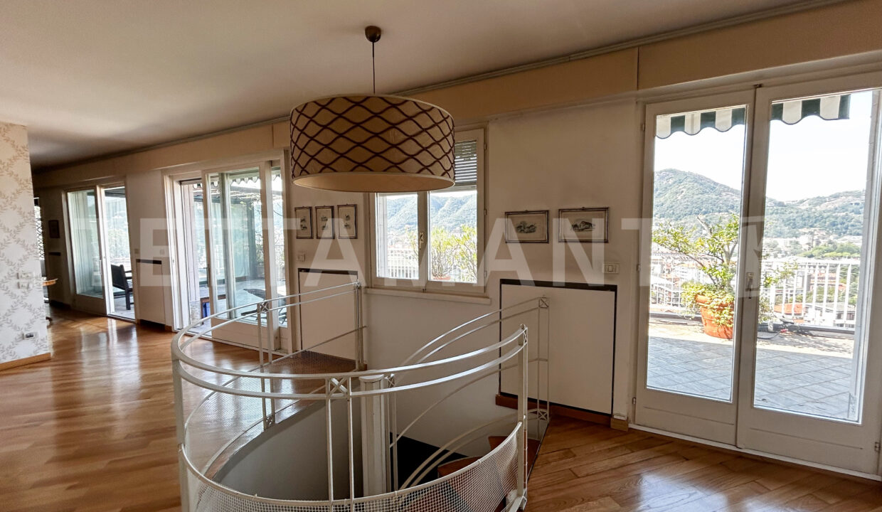 Como apartment with terrace 23