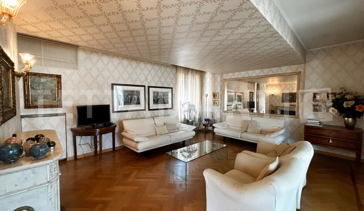 Como apartment with terrace 7